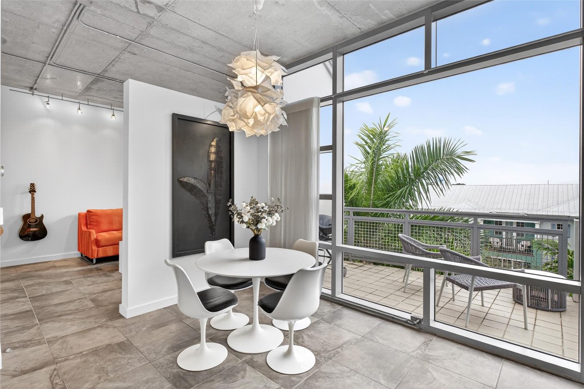 MERIDIAN DELRAY CONDO - Residential