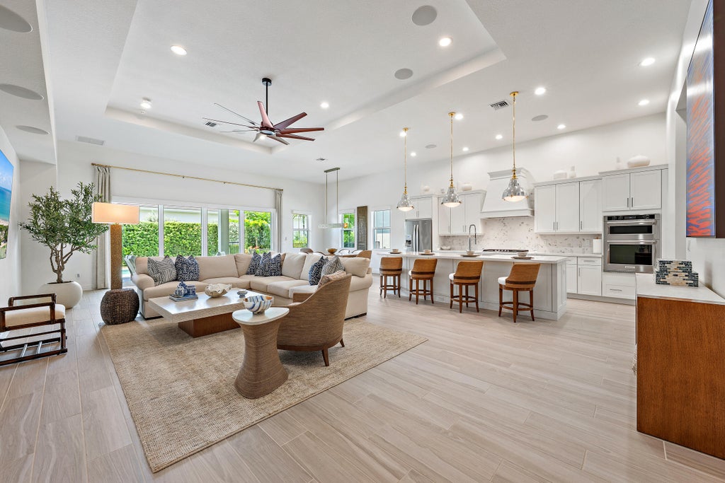 Photo of 9935 Timber Crk Way, Palm Beach Gardens, FL 33412 (MLS # B26081543)