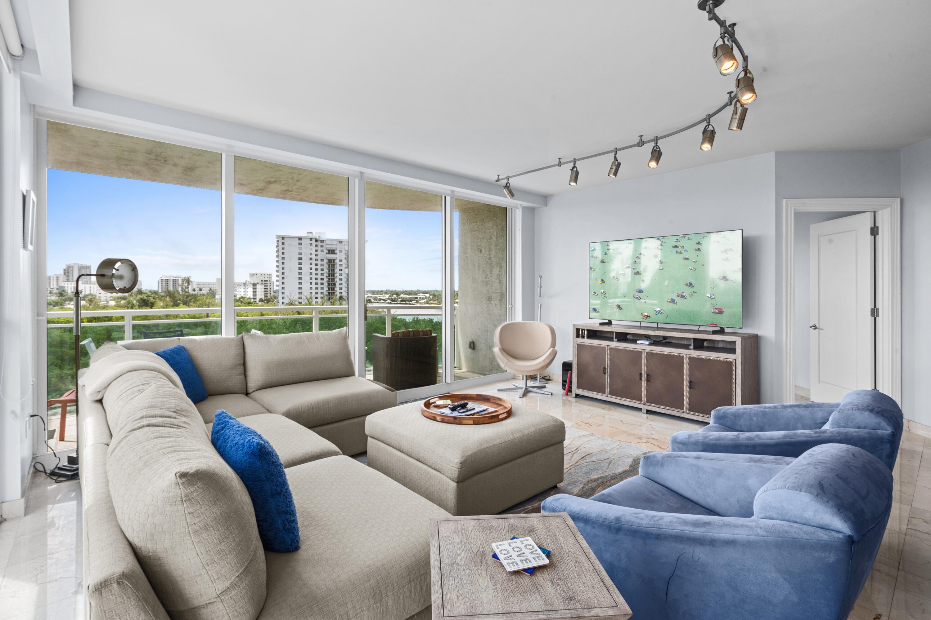 2845 NE 9TH Street 601