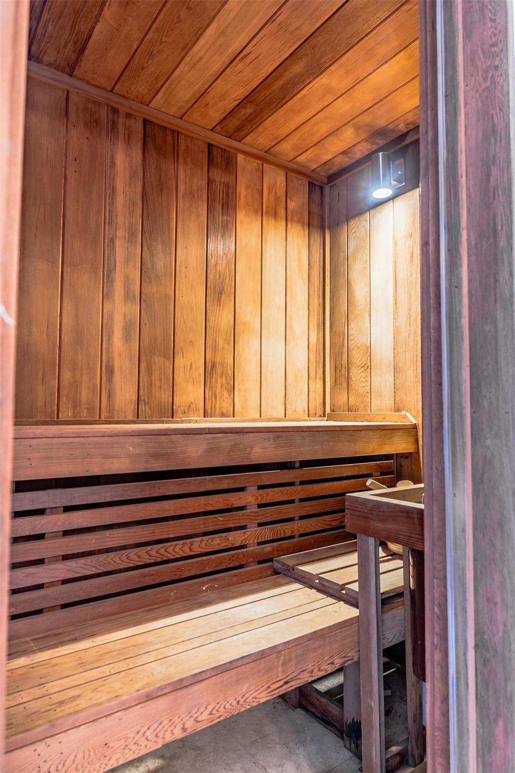 Coral Ridge Country Club - Residential