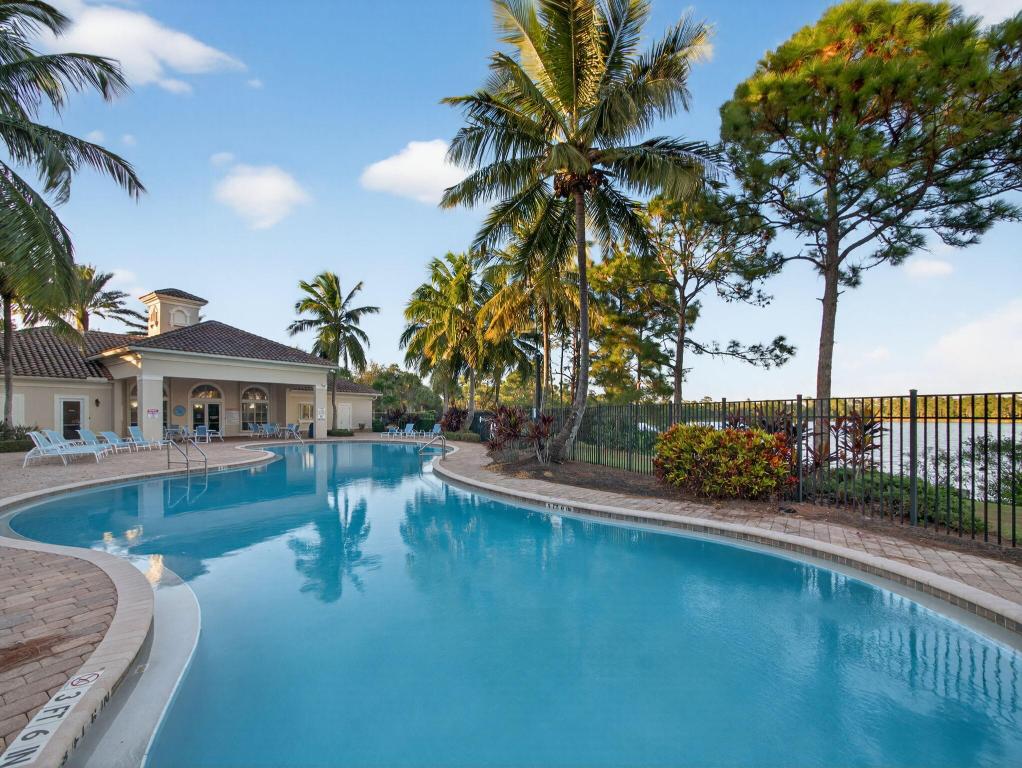 HIGHLANDS RESERVE - Residential