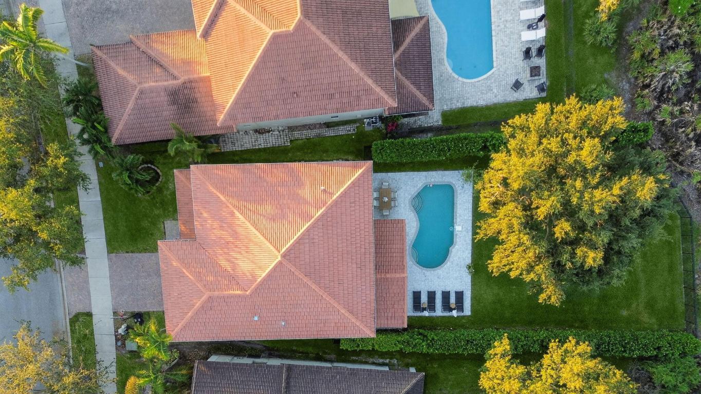 5947 SW Bald Eagle Drive