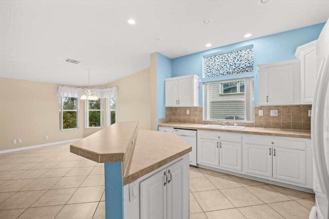 FAIRWAYS AT SAVANNA CLUB REPLAT NO 1 - Residential