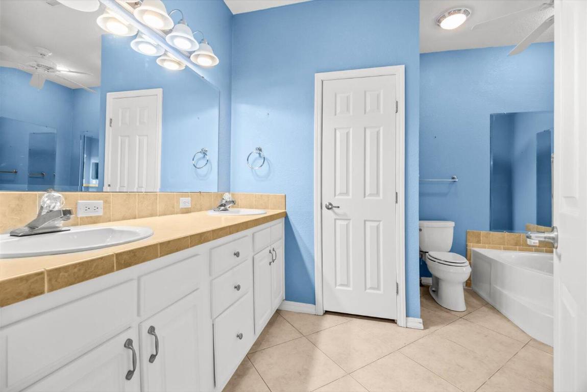 FAIRWAYS AT SAVANNA CLUB REPLAT NO 1 - Residential