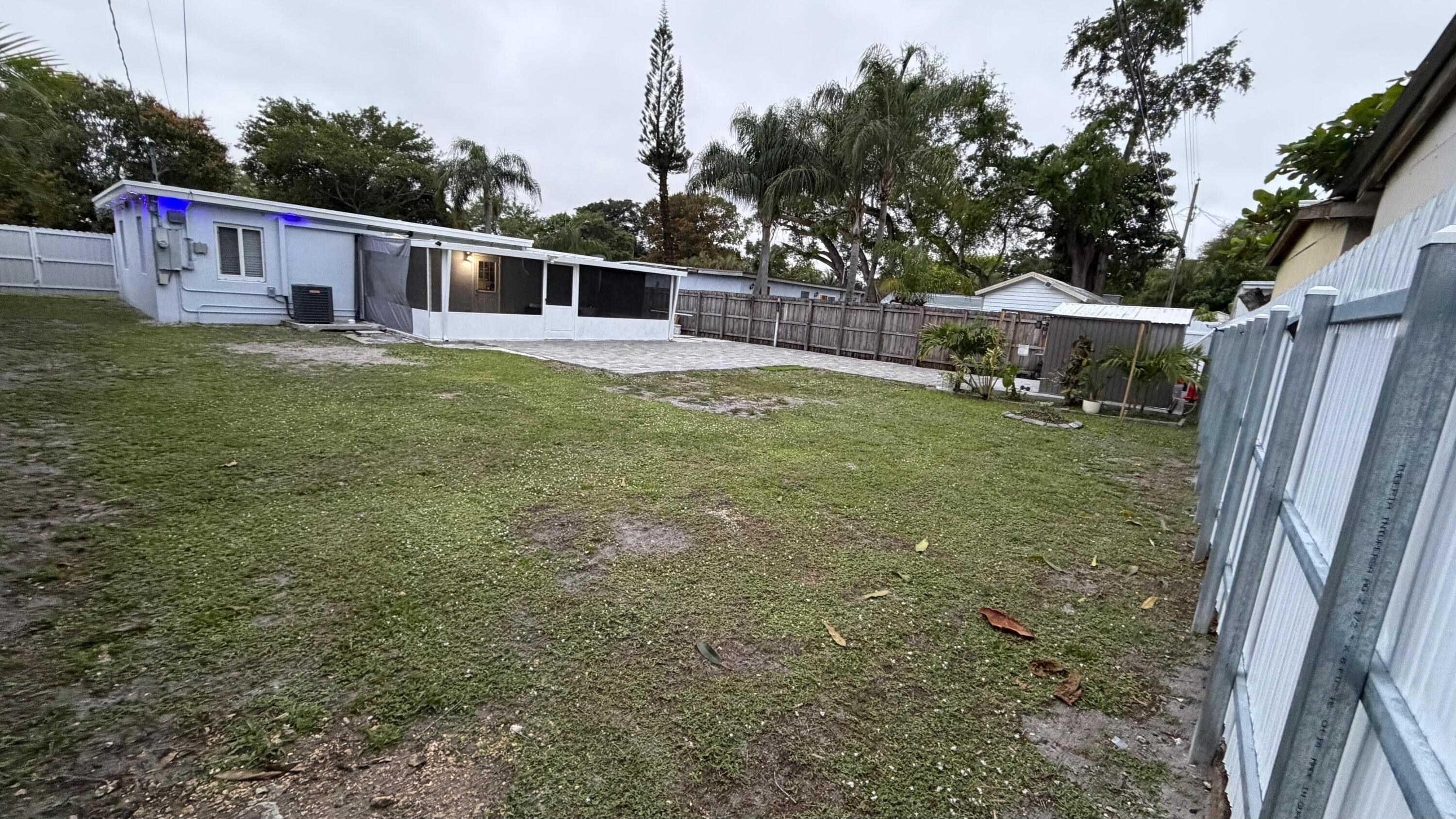 HOLLYWOOD SUBURBS NO 2 - Residential