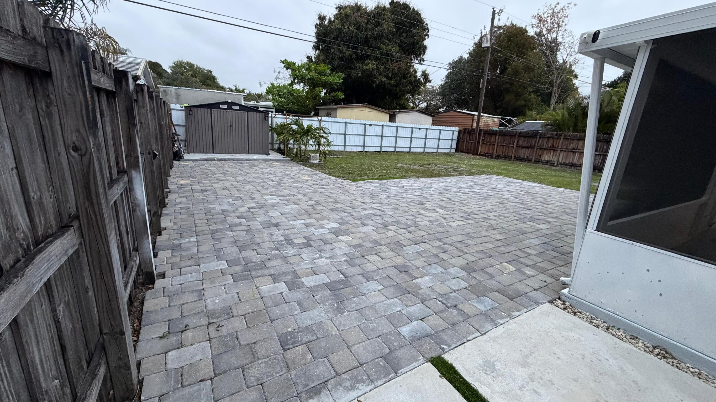 HOLLYWOOD SUBURBS NO 2 - Residential