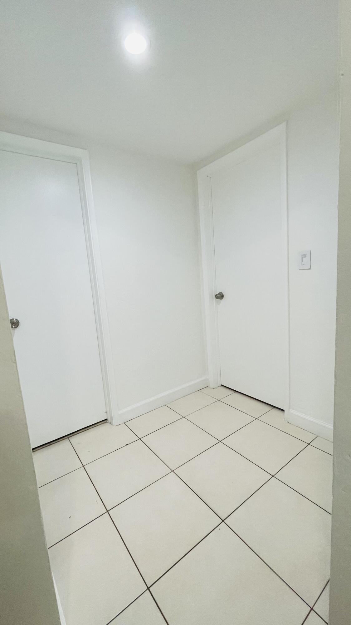 HOLLYWOOD SUBURBS NO 2 - Residential