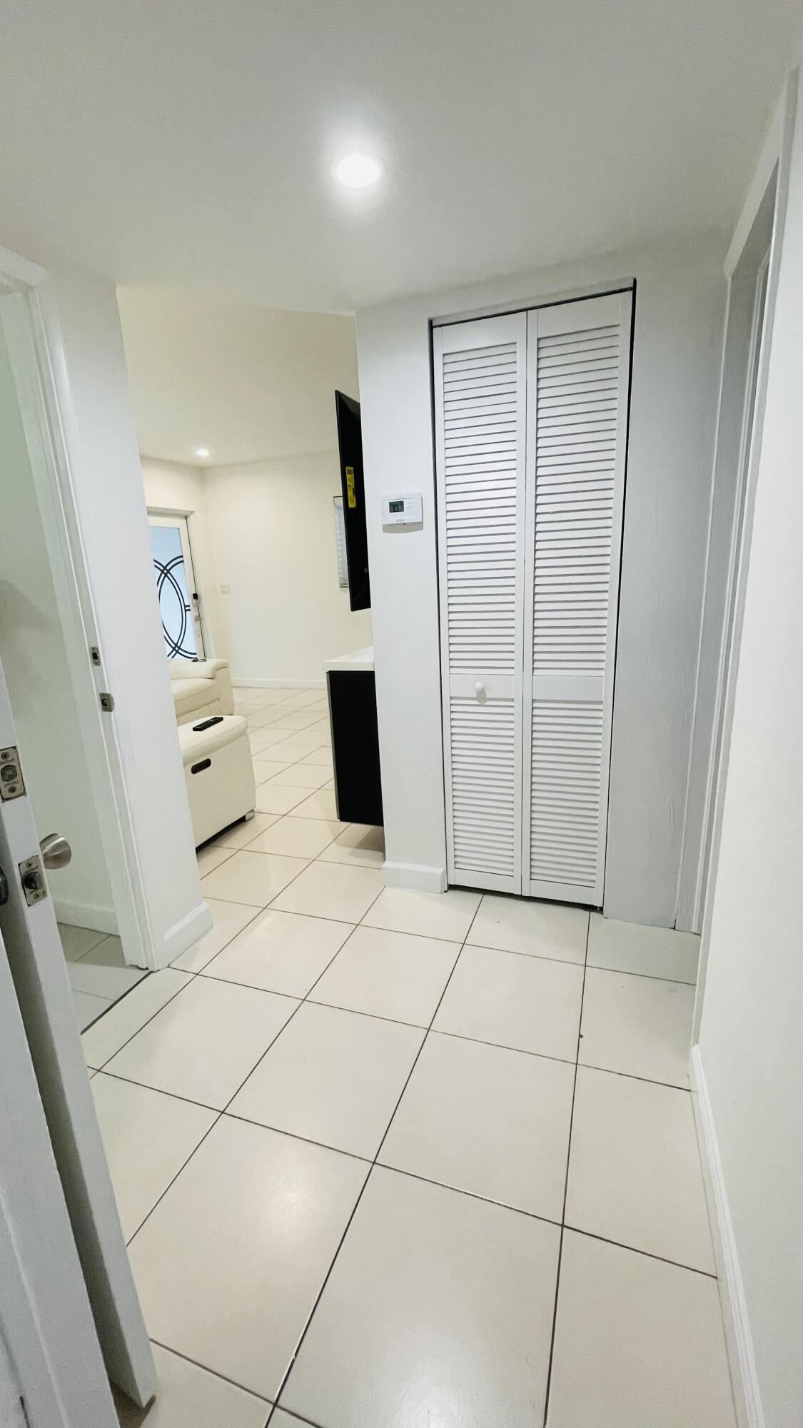 HOLLYWOOD SUBURBS NO 2 - Residential