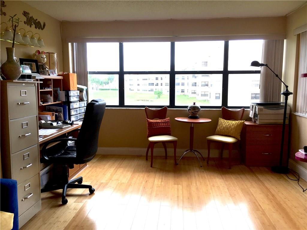 Sunrise Lakes Phase IV - Residential