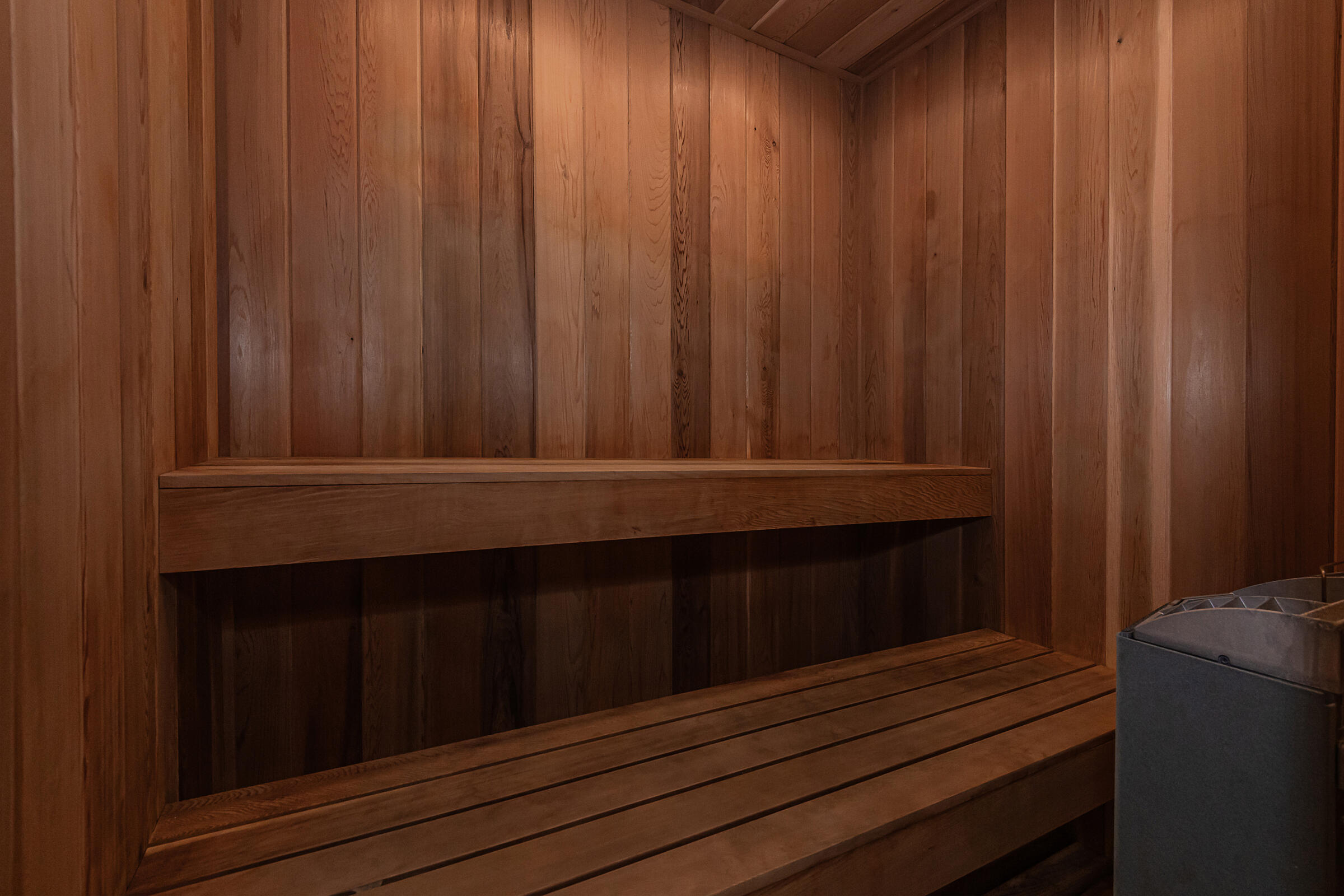 BAYSHORE TOWERS - Residential