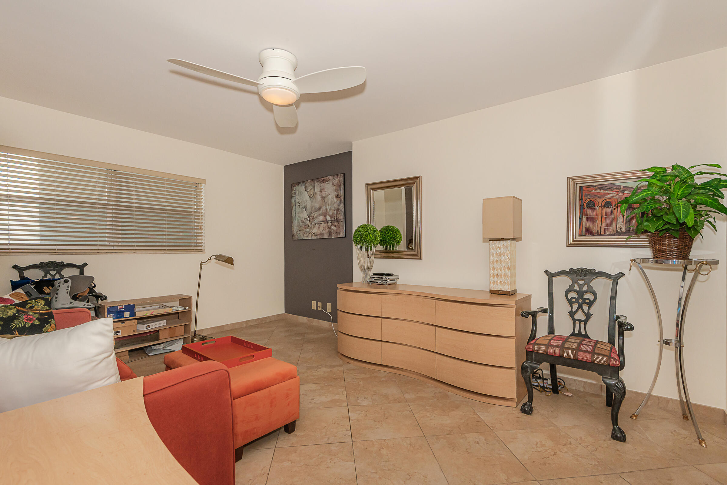 BAYSHORE TOWERS - Residential