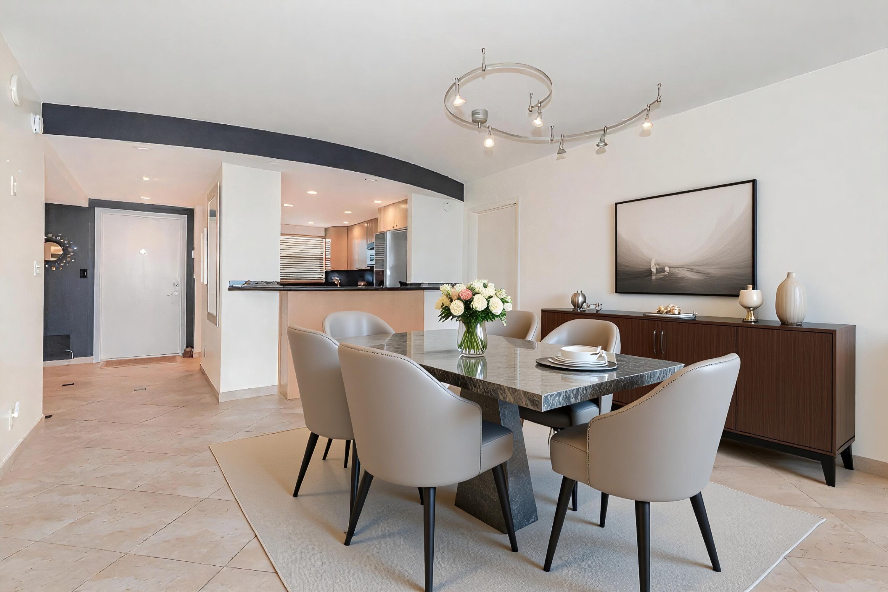 511 Bayshore Drive 707