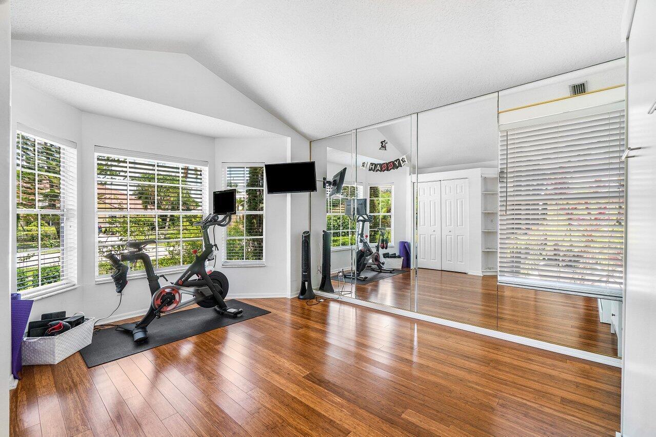 STONEGATE OF WELLINGTON - Residential Lease