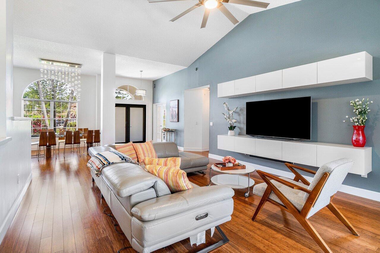 STONEGATE OF WELLINGTON - Residential Lease