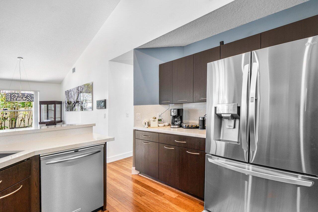 STONEGATE OF WELLINGTON - Residential Lease