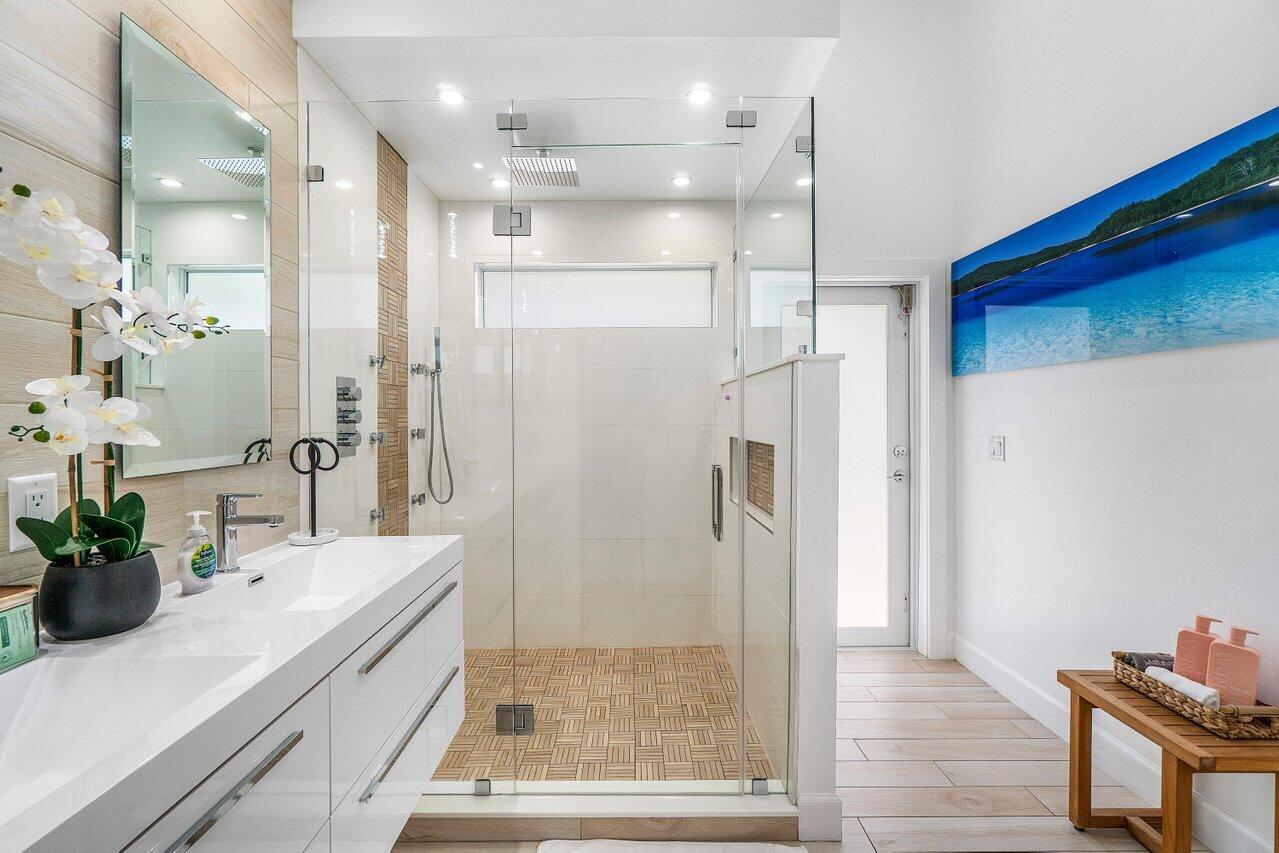 STONEGATE OF WELLINGTON - Residential Lease