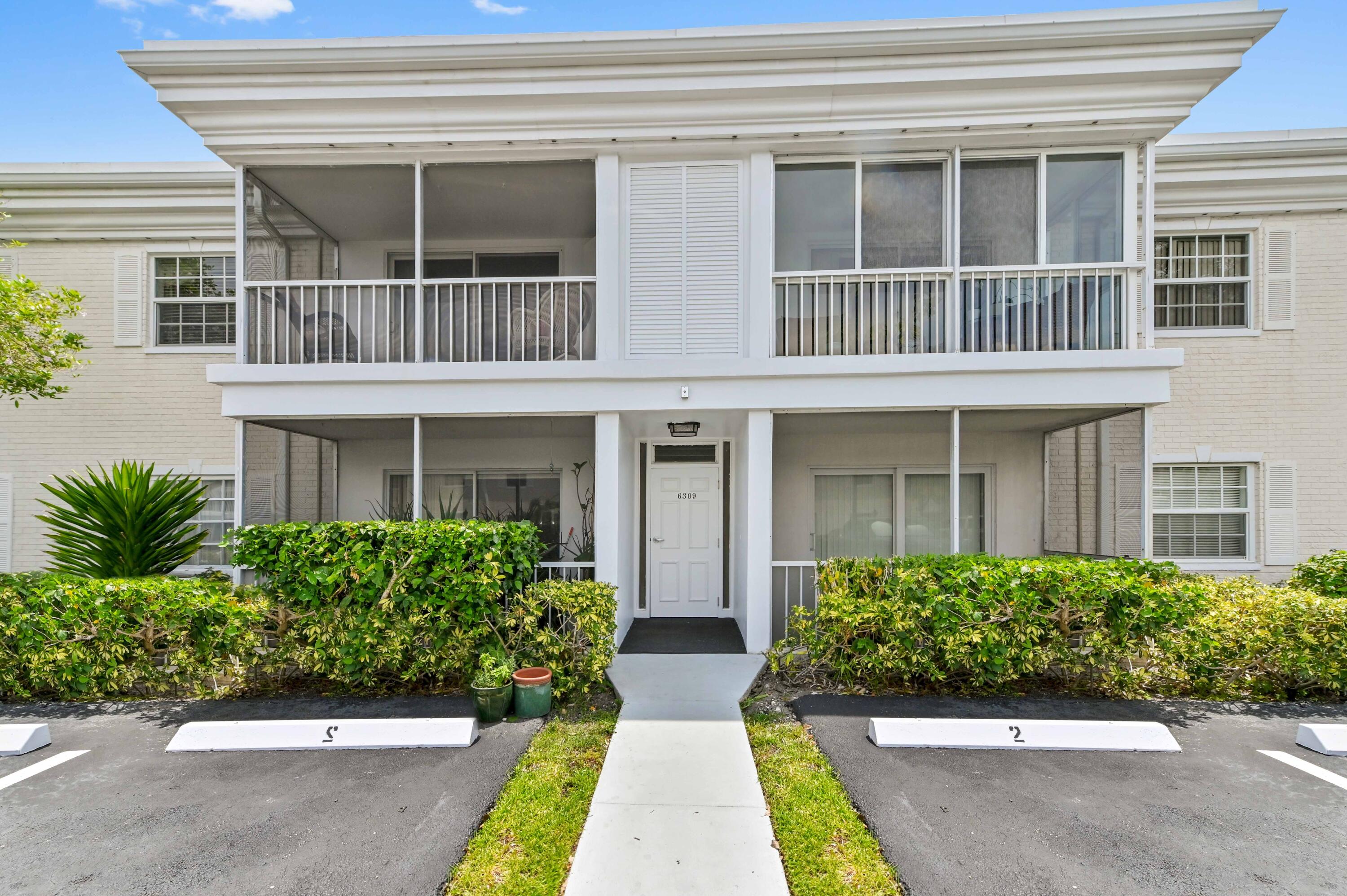 BAY COLONY CLUB - Residential