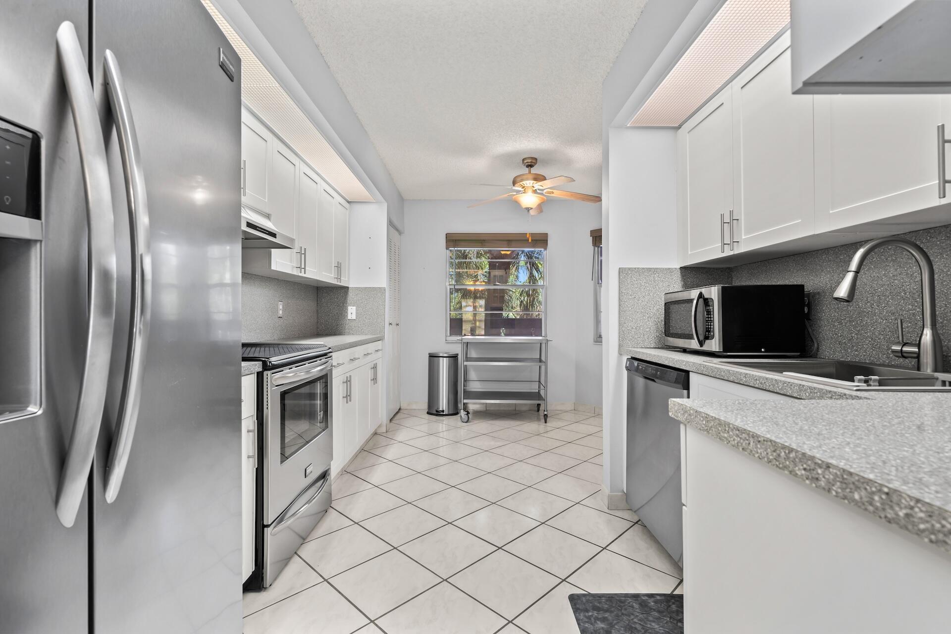 Wynmoor, Abaco Village - Residential