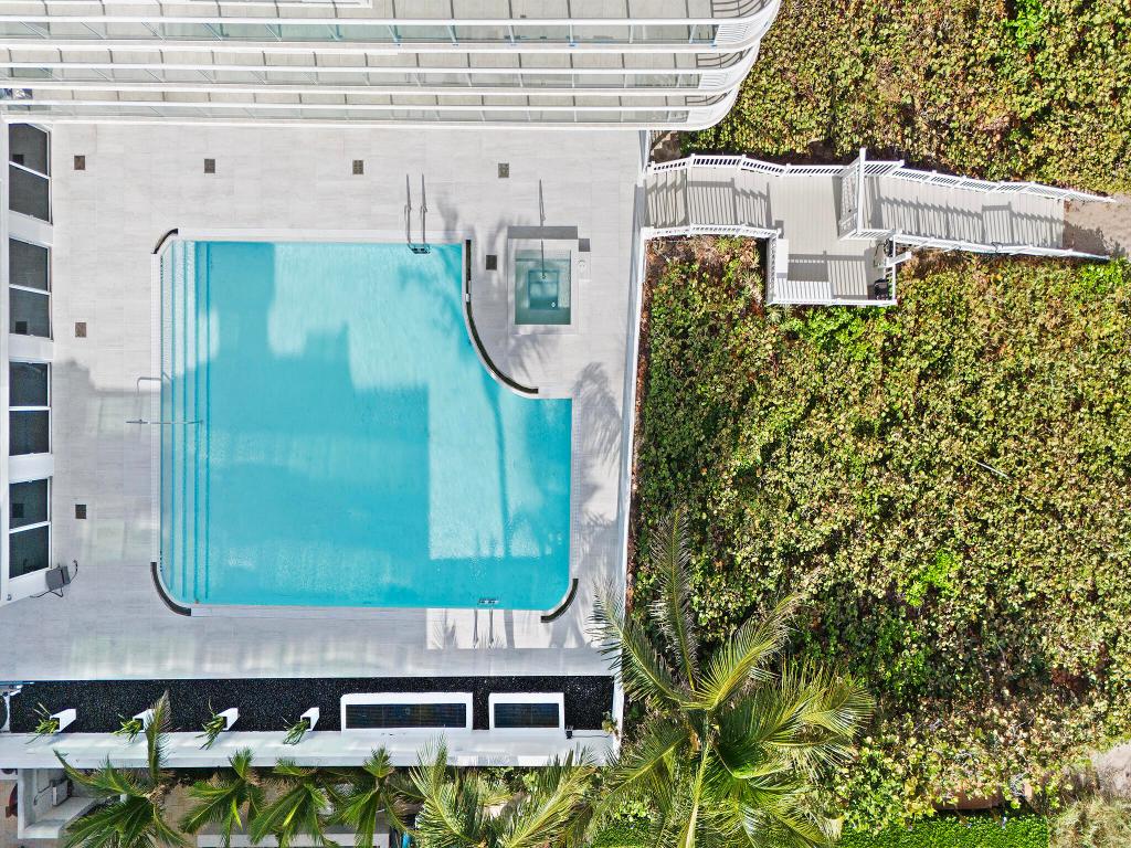 VILLA NOVA CONDO - Residential