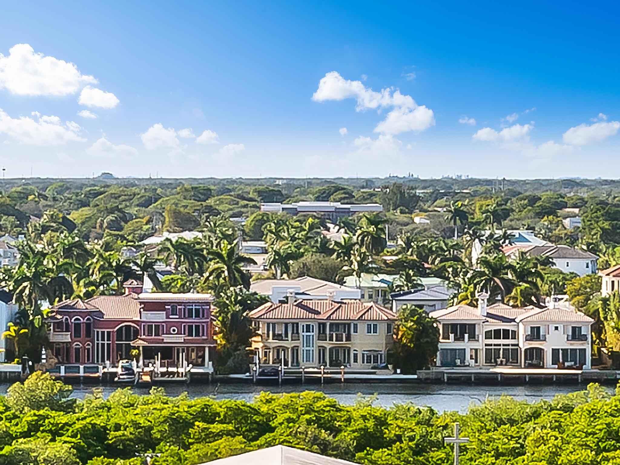 VILLA NOVA CONDO - Residential