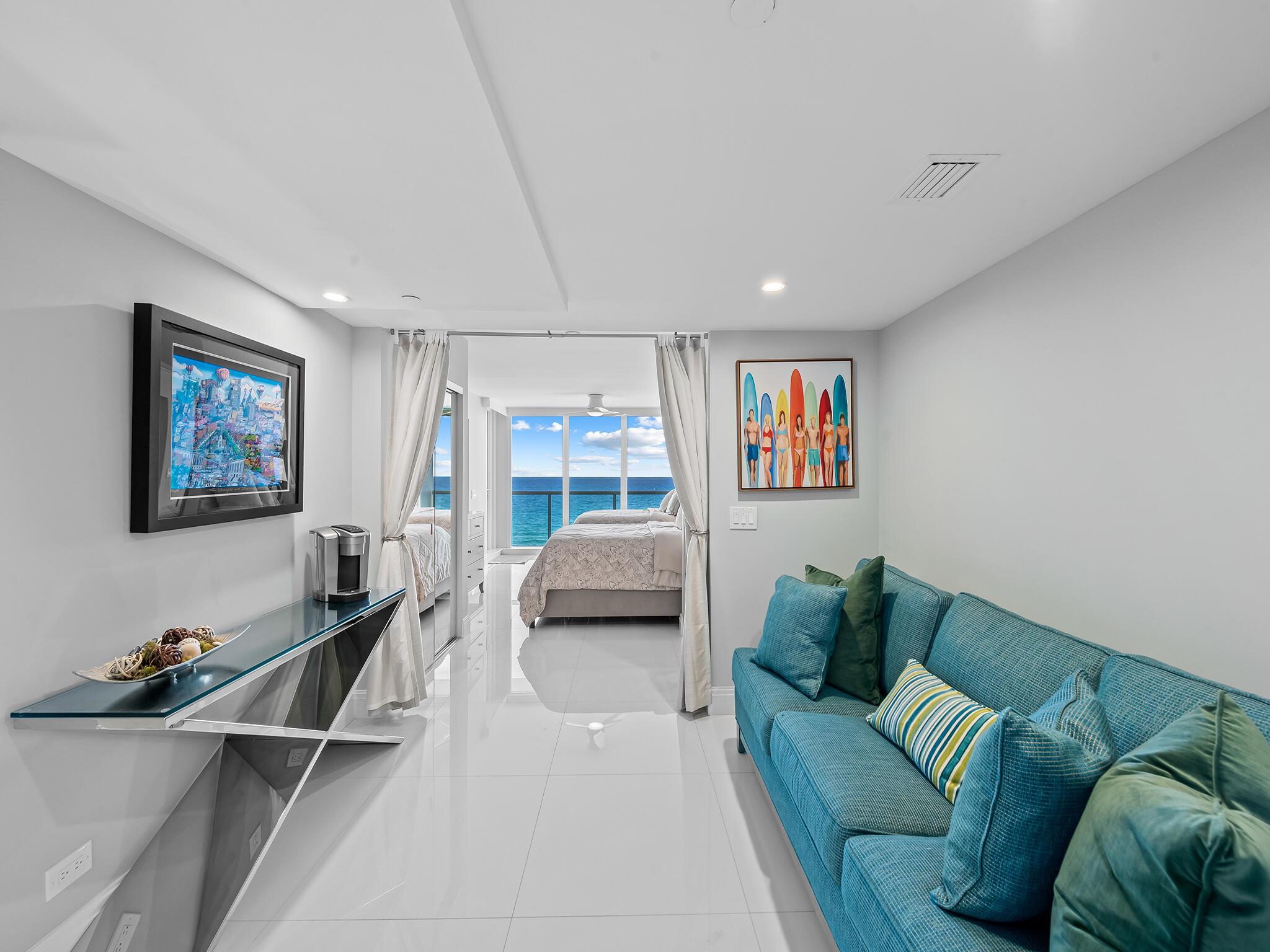 VILLA NOVA CONDO - Residential