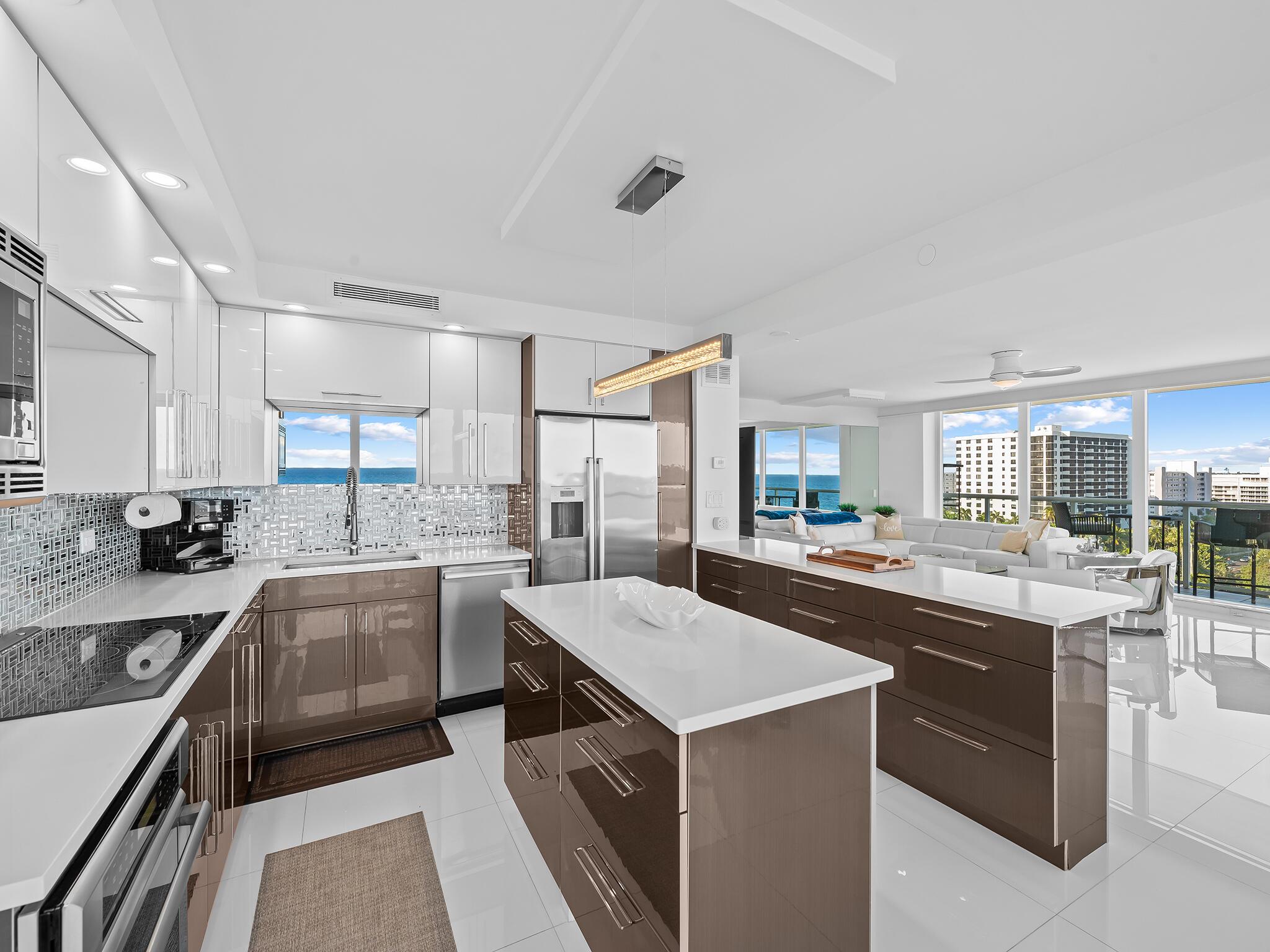 VILLA NOVA CONDO - Residential