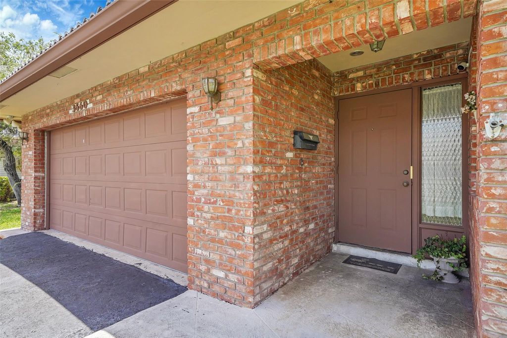 Photo of 3660 NW 108th Drive, Coral Springs, FL 33065 (MLS # F10514811)