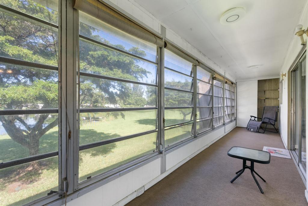 GOLDEN LAKES VILLAGE COND - Residential Lease