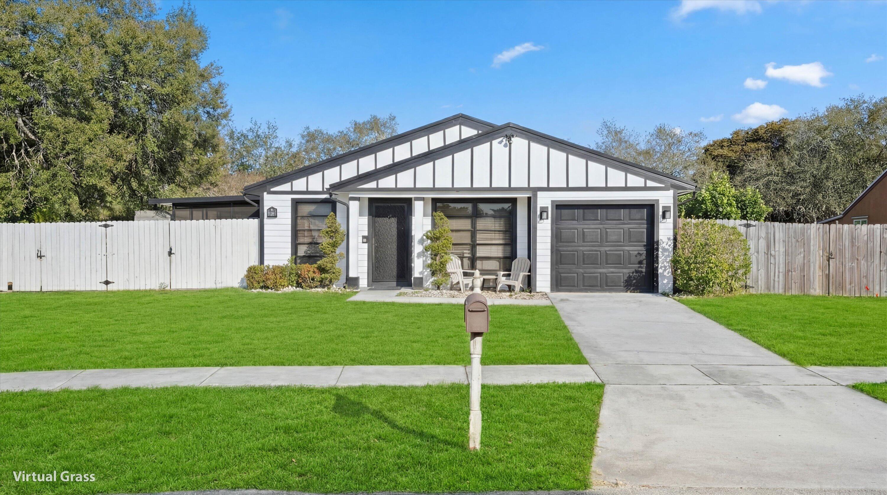 COUNTERPOINT ESTATES 8 - Residential