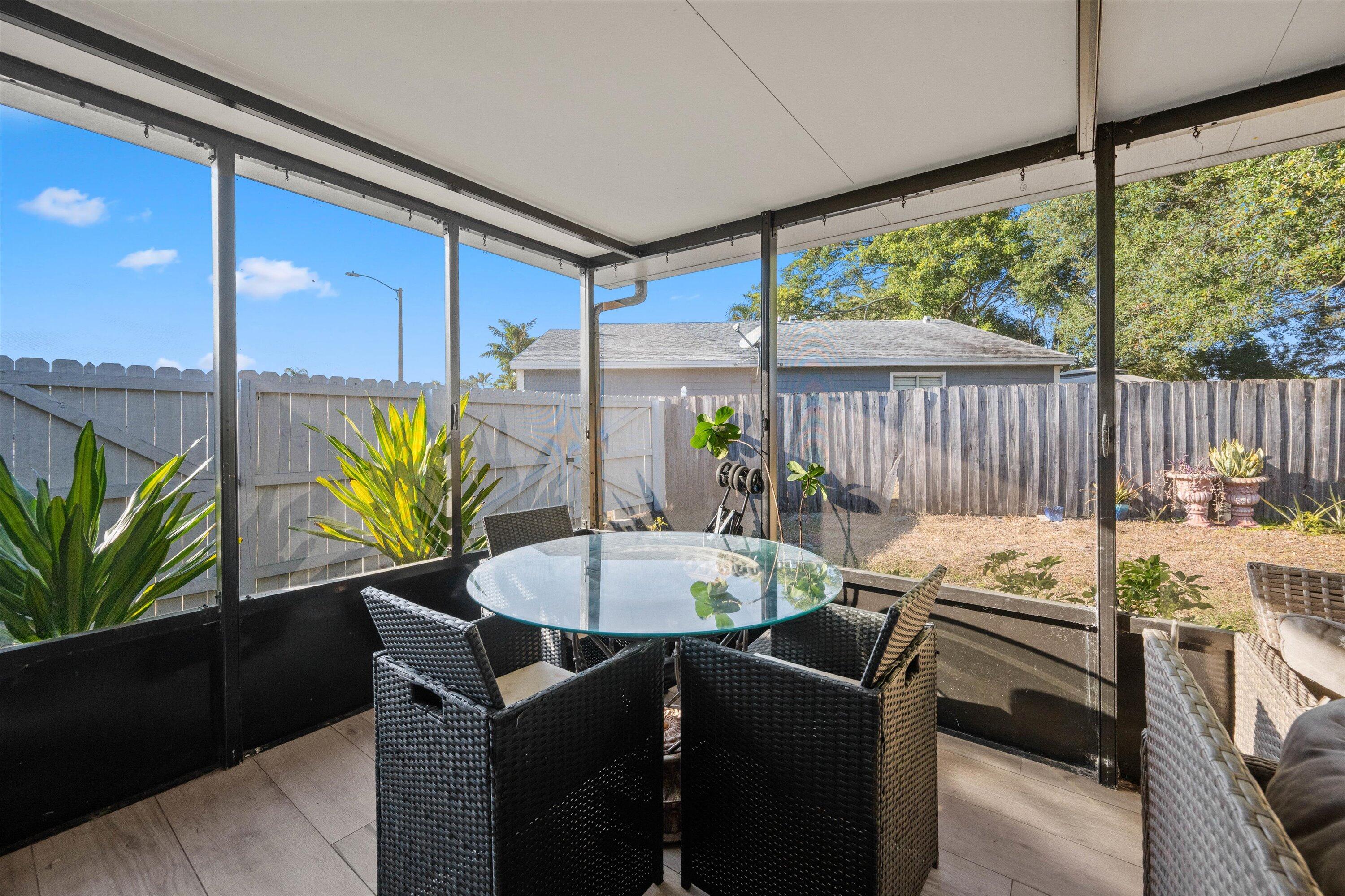 COUNTERPOINT ESTATES 8 - Residential