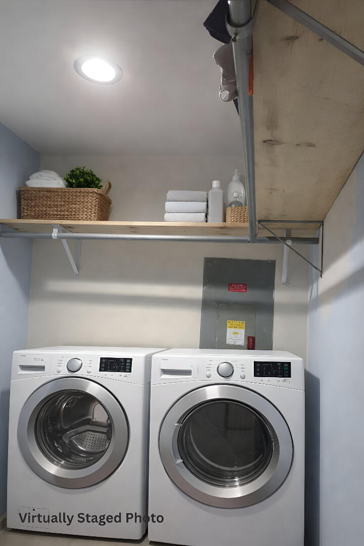 COUNTERPOINT ESTATES 8 - Residential