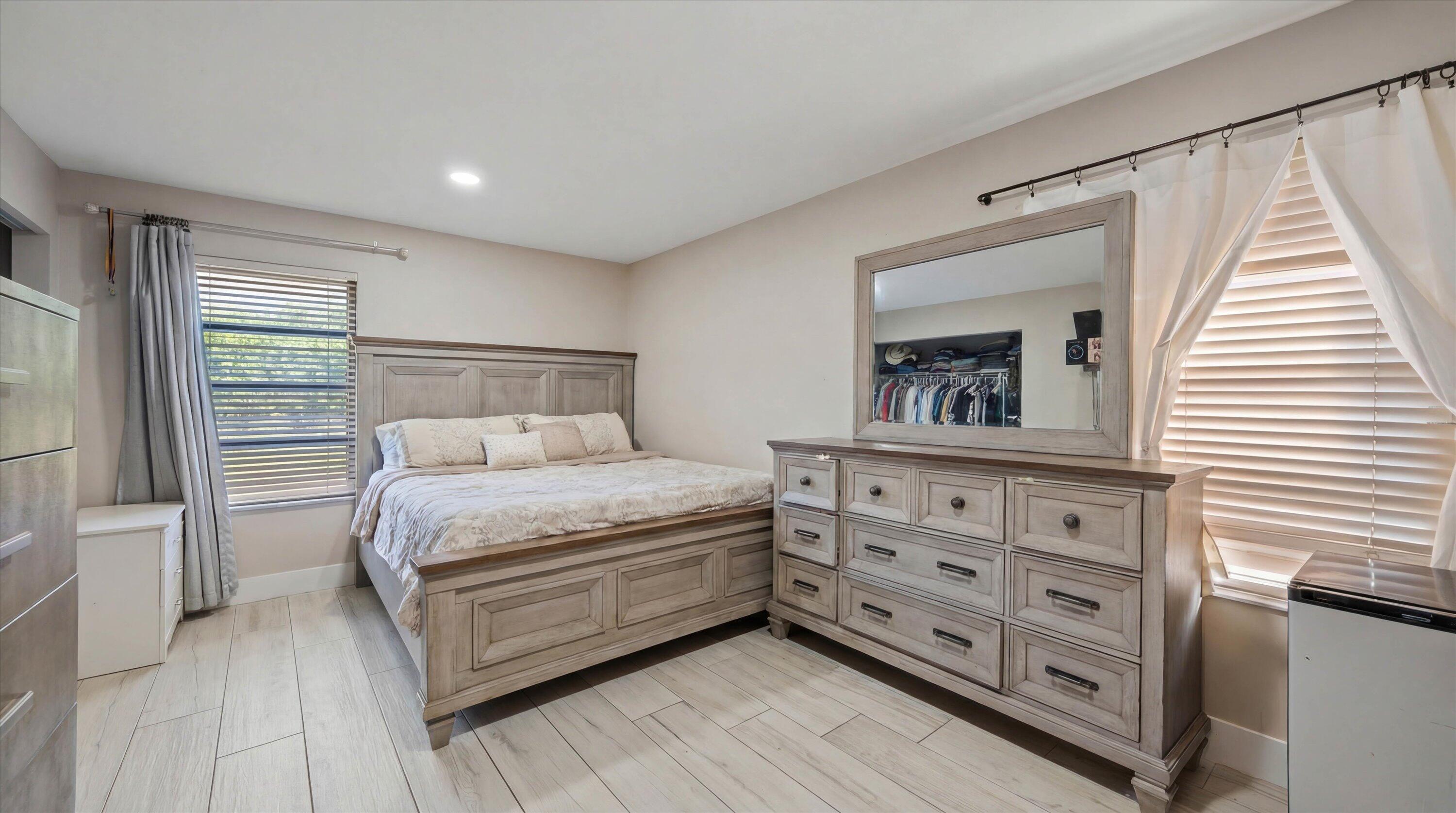 COUNTERPOINT ESTATES 8 - Residential