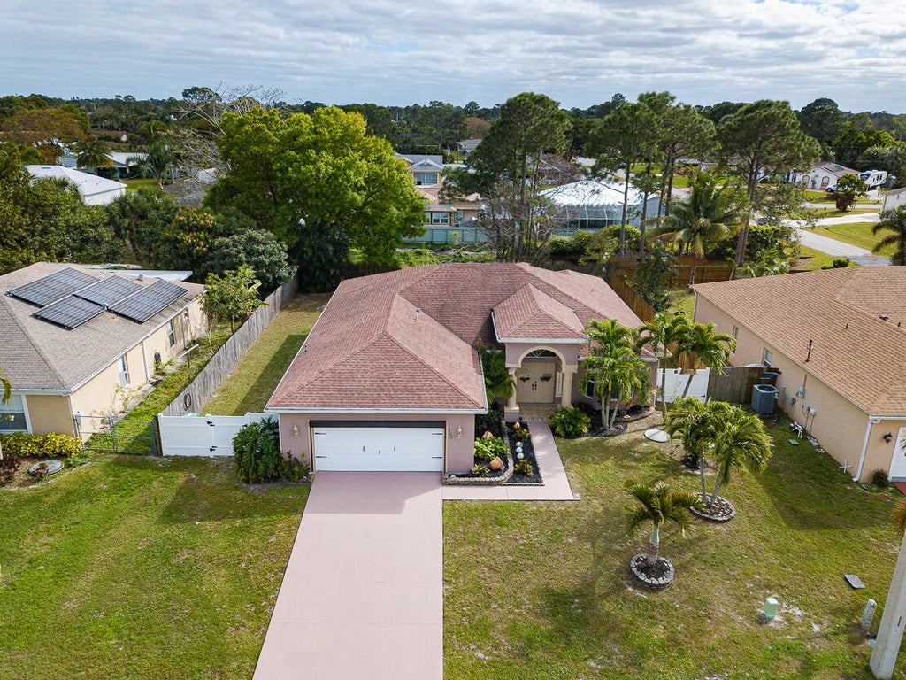 Photo of 444 SE Evergreen Terrace, Port Saint Lucie, FL 34983 (MLS # R10959071)