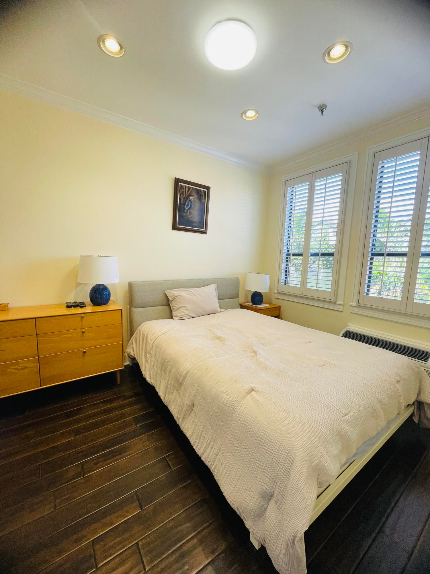 235 Sunrise Avenue 2262
