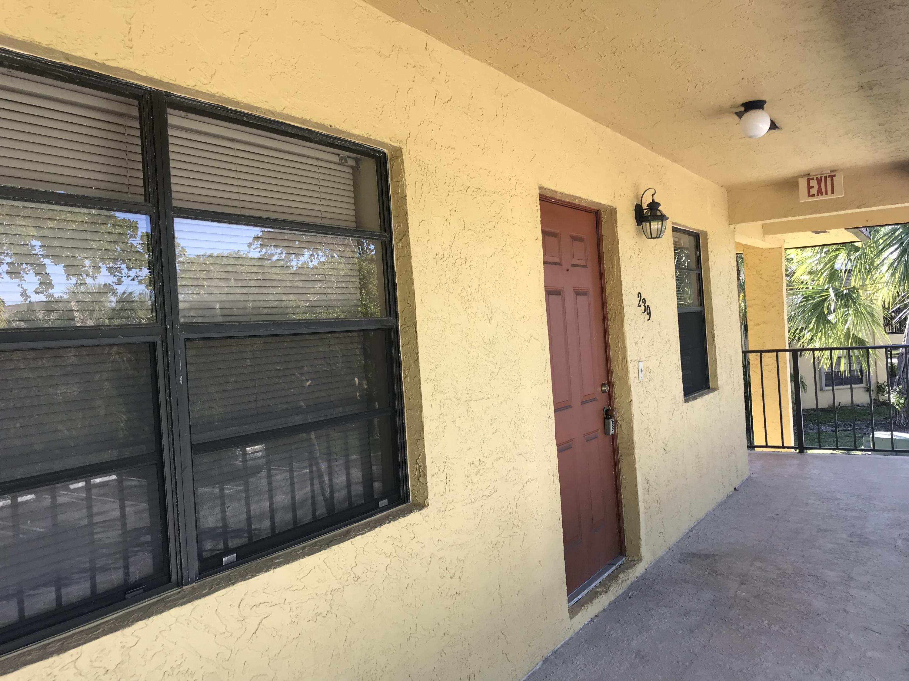Fantastic 2nd story renovated 2/2 condo in East Delray Beach overlooking the pool and tennis courts. Conveniently located near the Boca Line and at last glance it is zoned for Boca Middle and Boca High Schools! Super investment...you can lease straight away! Long market time due to tenancy...priced right and ready to go now!