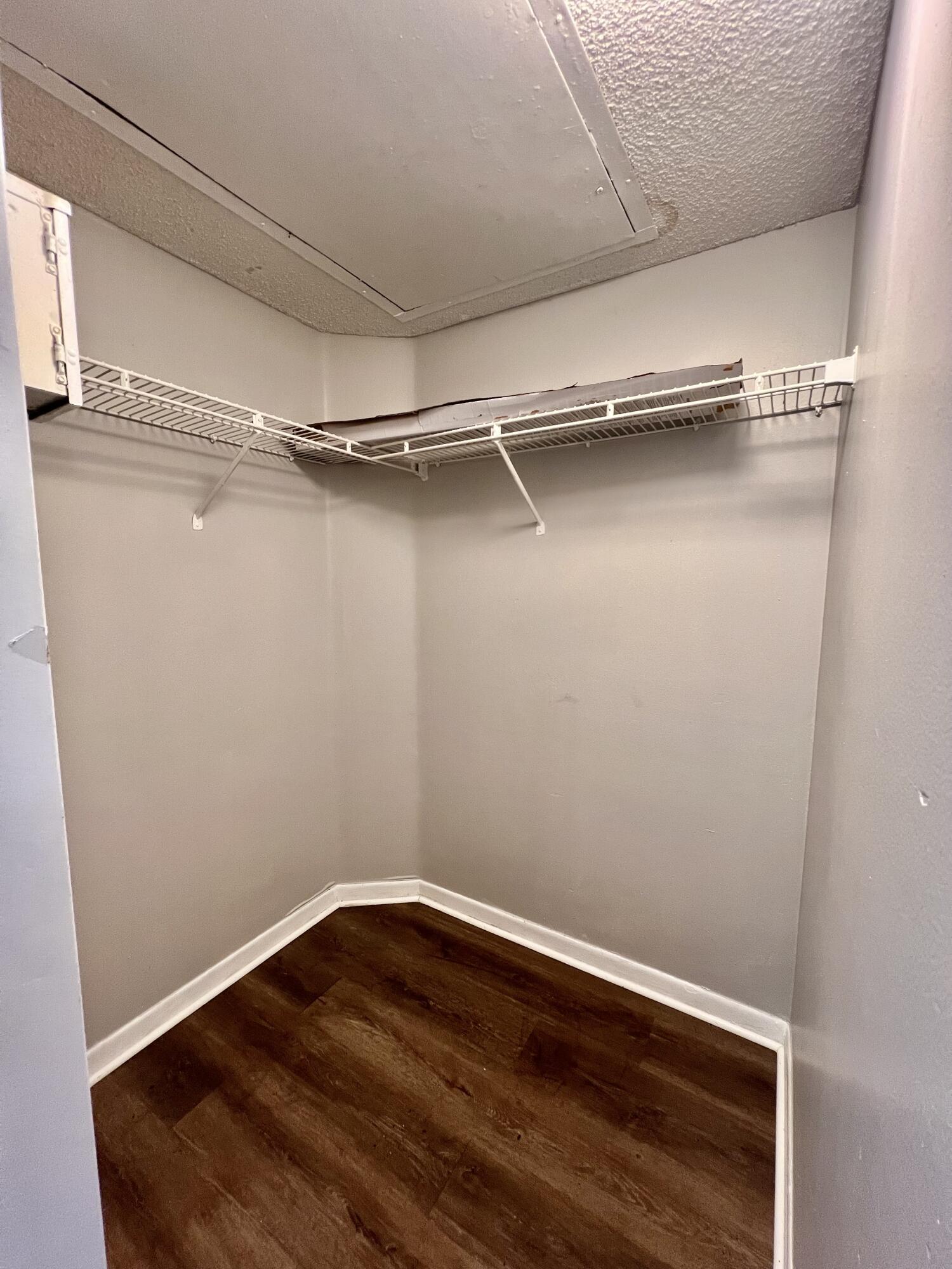 CLEAR LAKE CLUB CONDO - Residential Lease