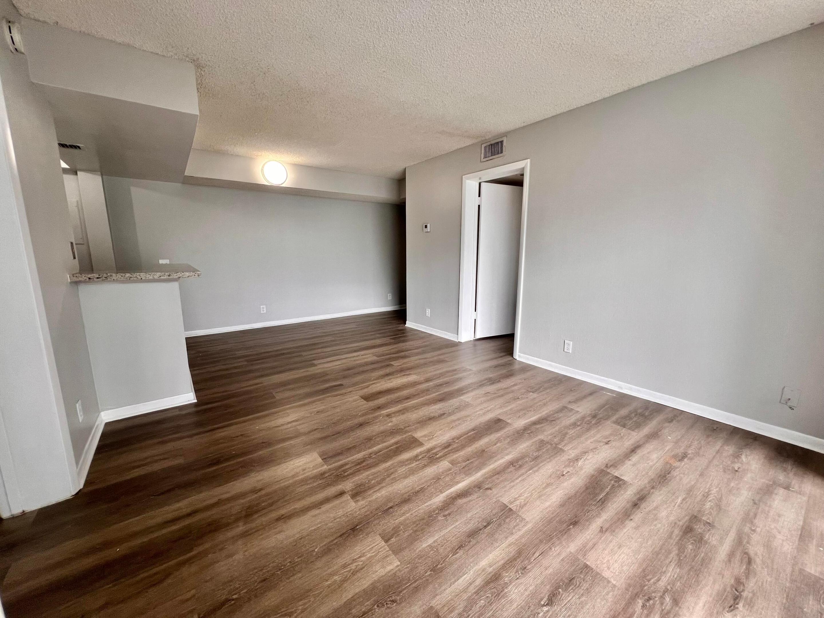 CLEAR LAKE CLUB CONDO - Residential Lease