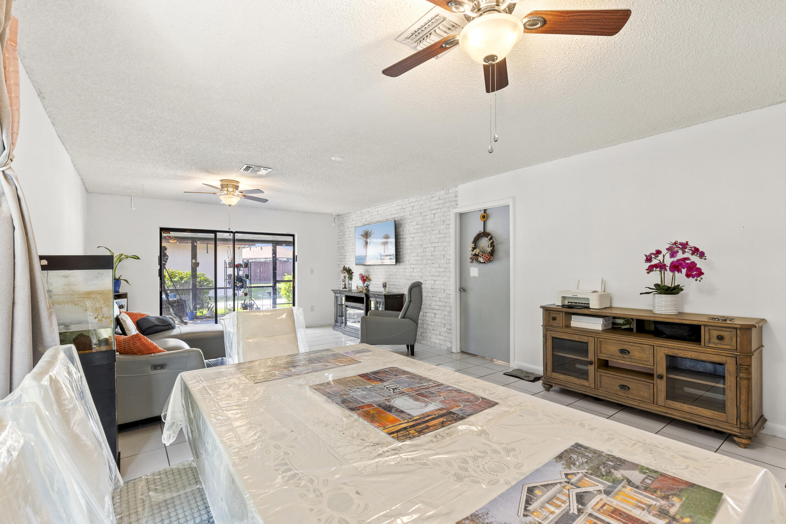 GARDEN HILLS UNIT THREE - Residential