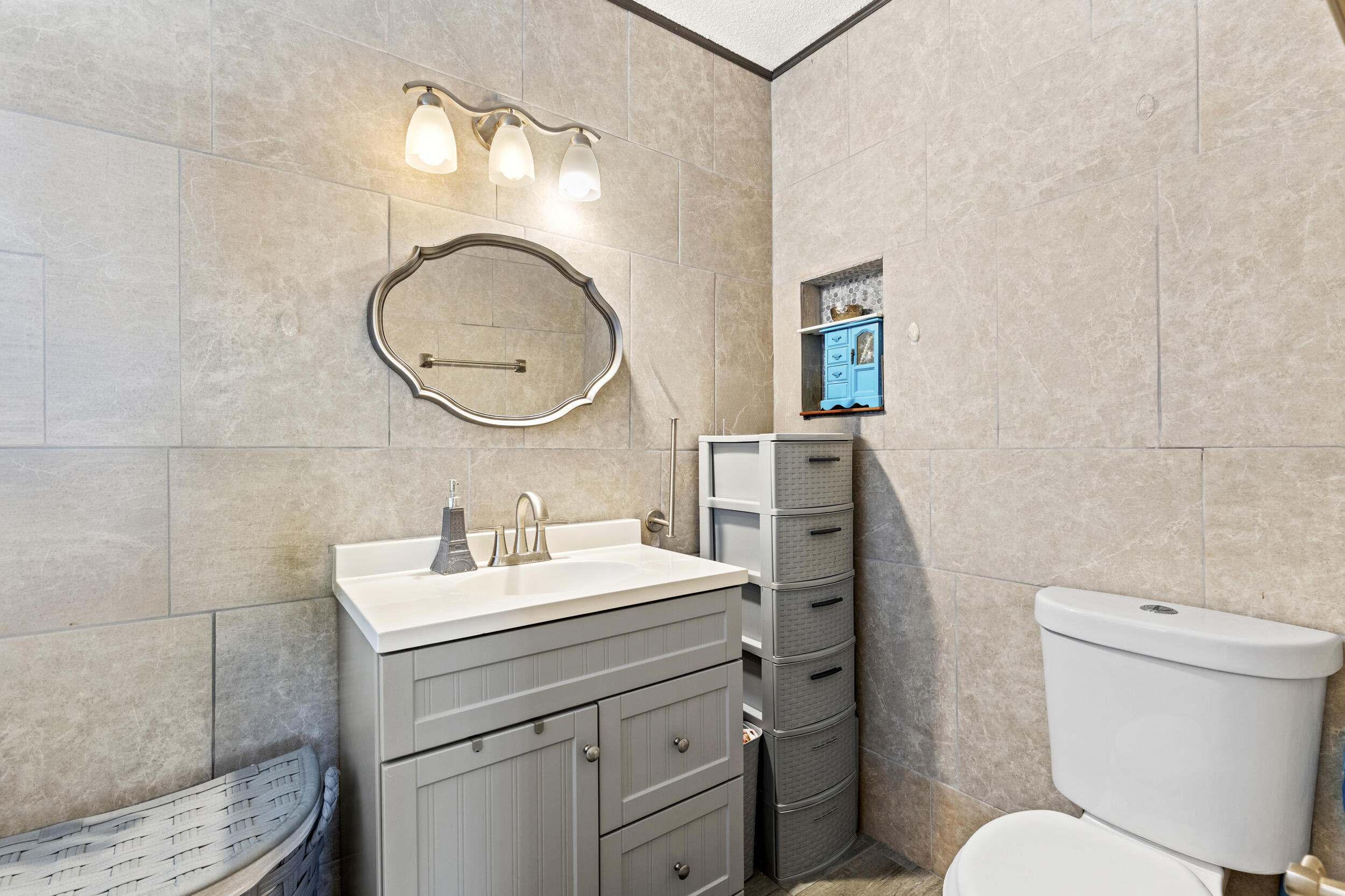 GARDEN HILLS UNIT THREE - Residential