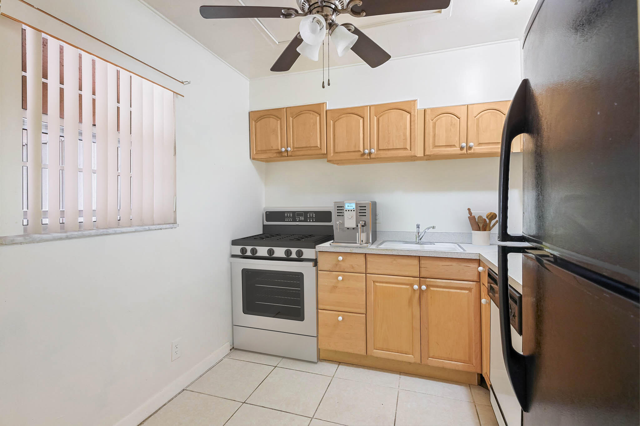 GREENWAY VILLAGE SOUTH COND NO 3 - Residential