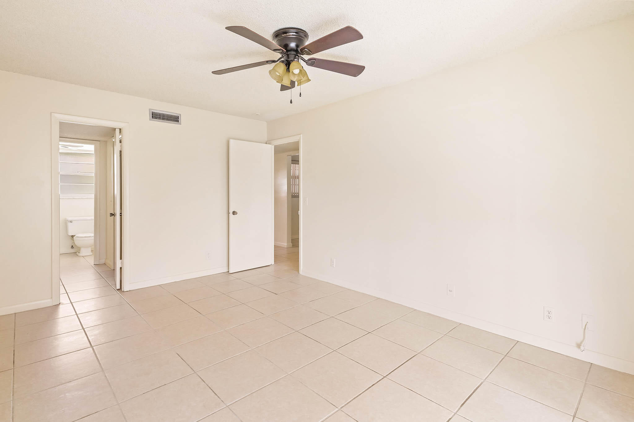 GREENWAY VILLAGE SOUTH COND NO 3 - Residential