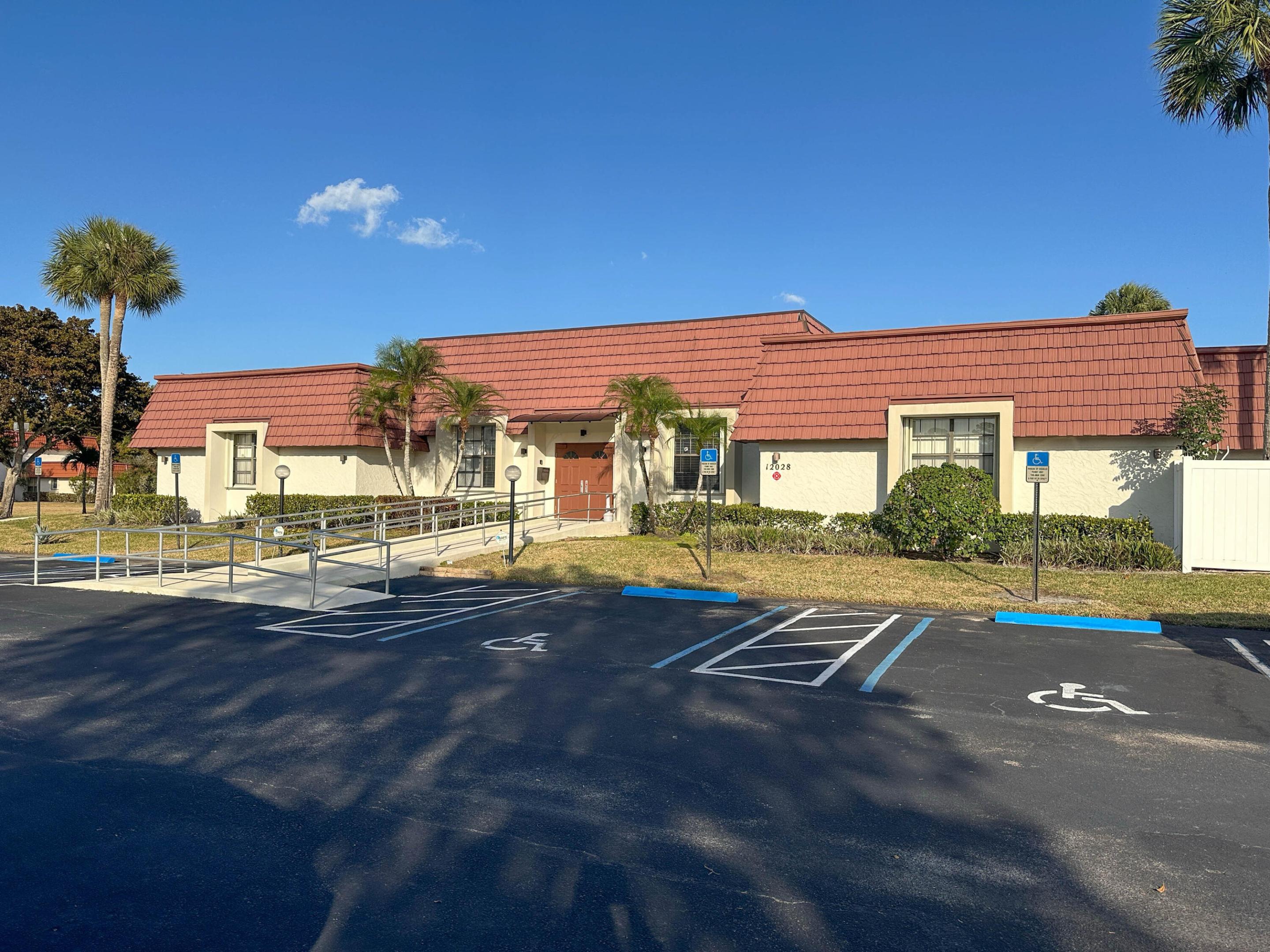 GREENWAY VILLAGE SOUTH COND NO 3 - Residential