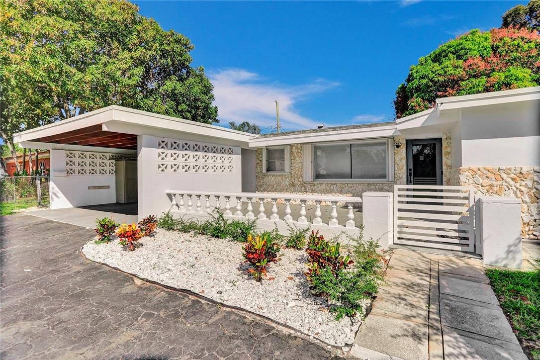 1013 SE 14th Court