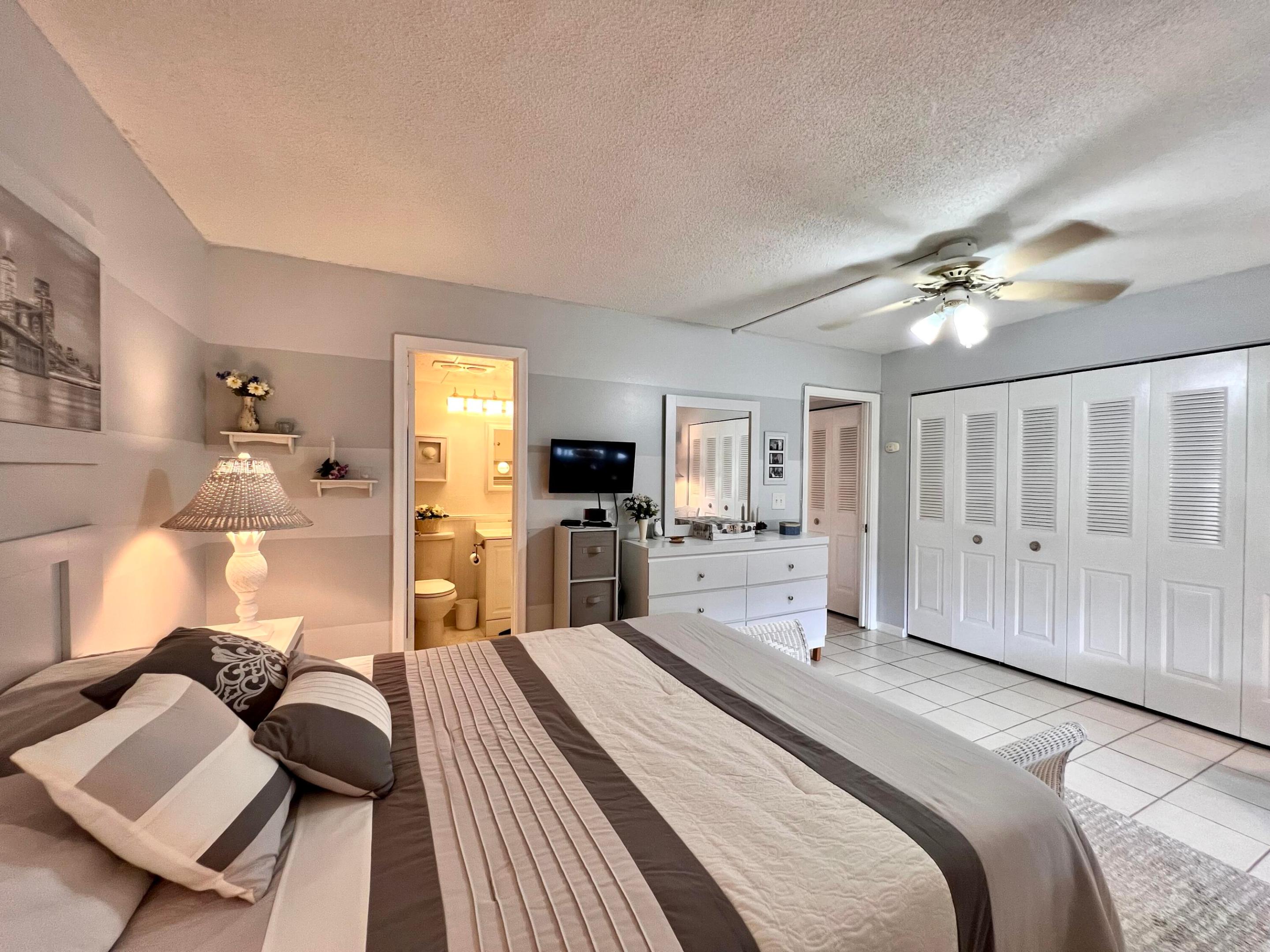 ANDOVER CONDOS - Residential