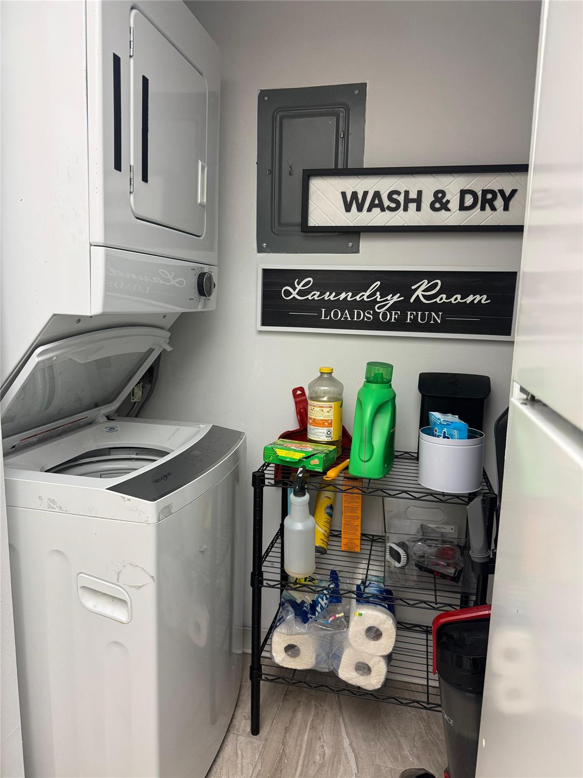 Building Ten Of Racquet C - Residential Lease