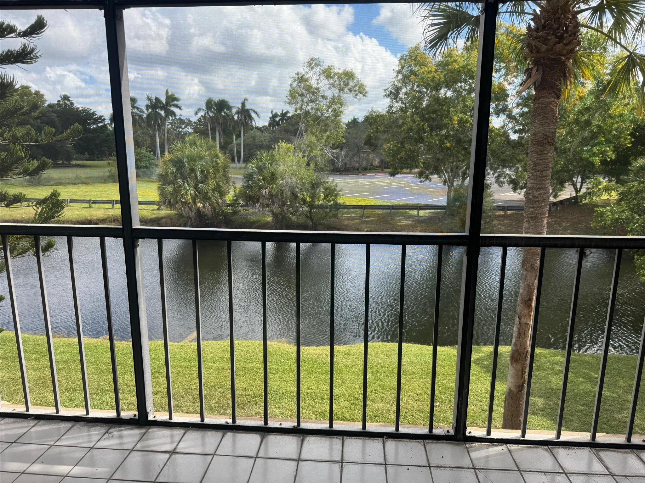 Building Ten Of Racquet C - Residential Lease