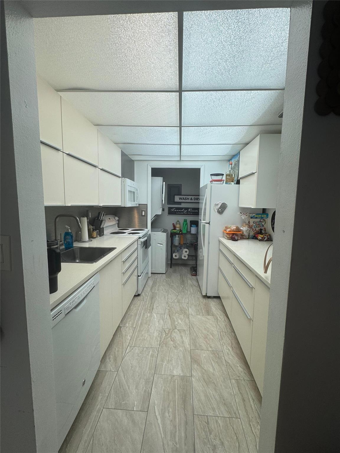 Building Ten Of Racquet C - Residential Lease