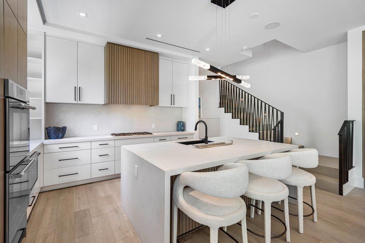 HOFMAN ADD - Residential Lease