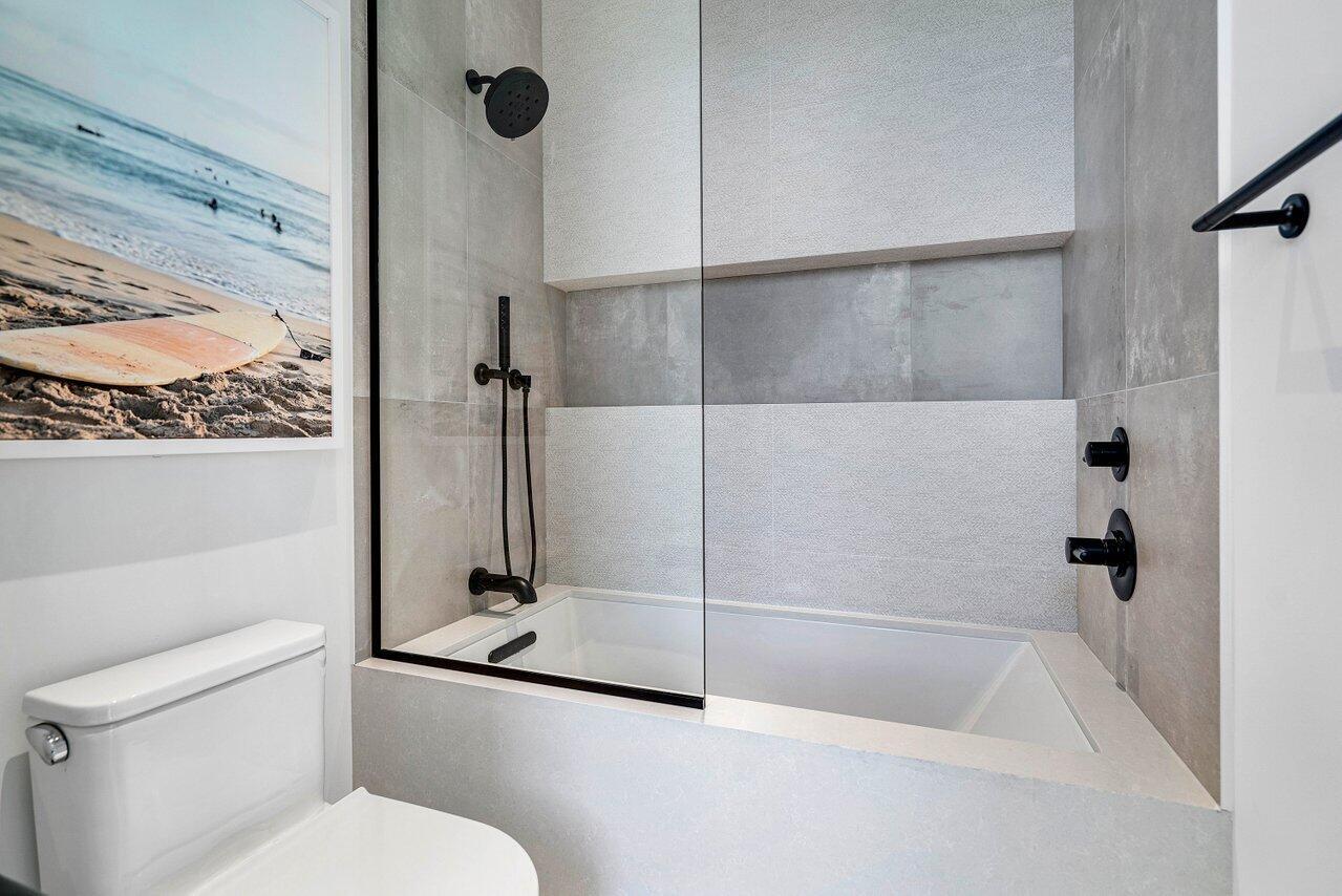 HOFMAN ADD - Residential Lease