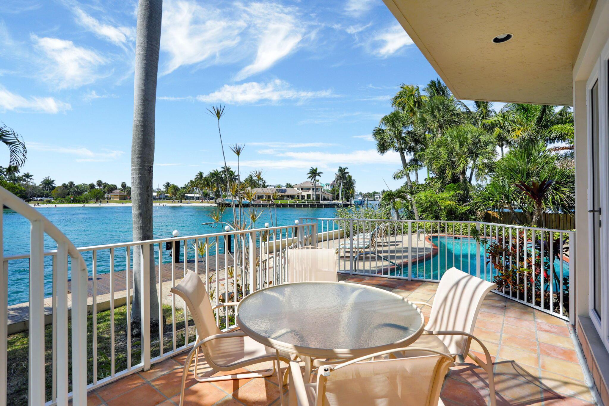 HILLSBORO SHORES SEC - Residential